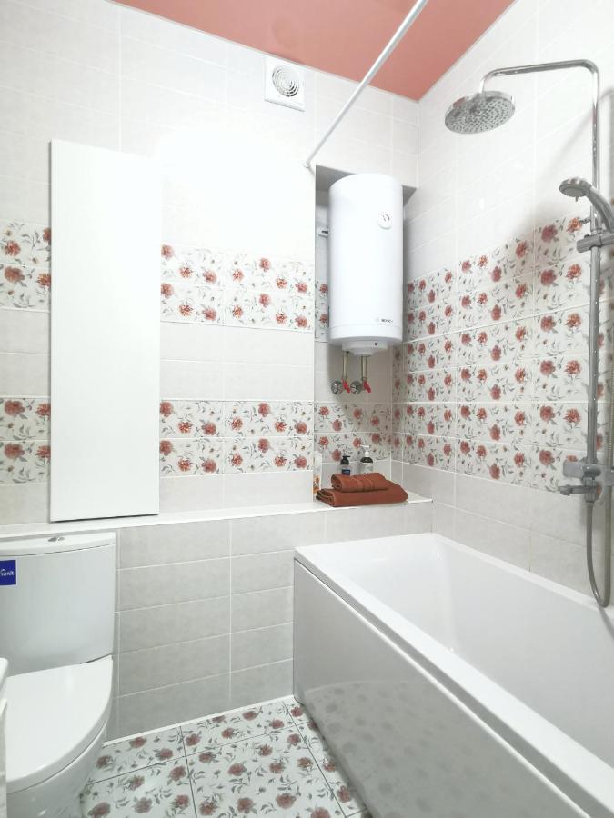 Manufactura Luxery Apartments Sumi Dış mekan fotoğraf